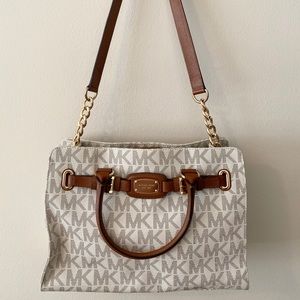 MK Shoulder Bags